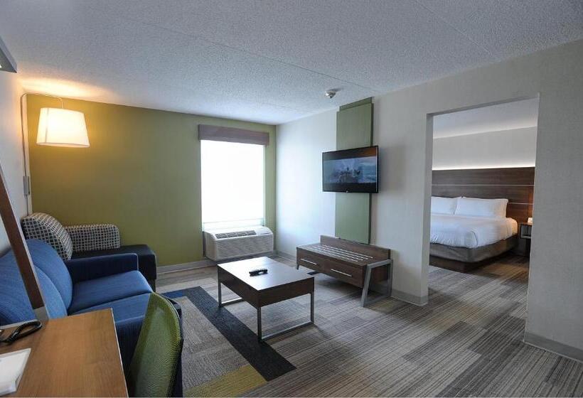 Suíte, Holiday Inn Express & Suites Toronto Airport West, An Ihg