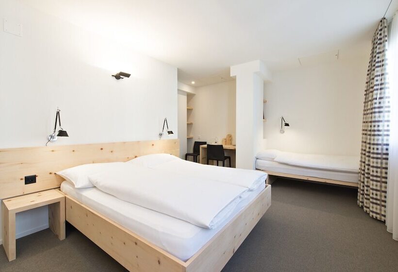 标准三人间, Hauser Hotel St. Moritz