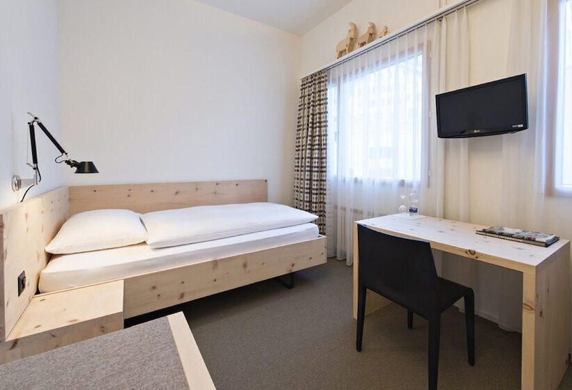 基本间, Hauser Hotel St. Moritz