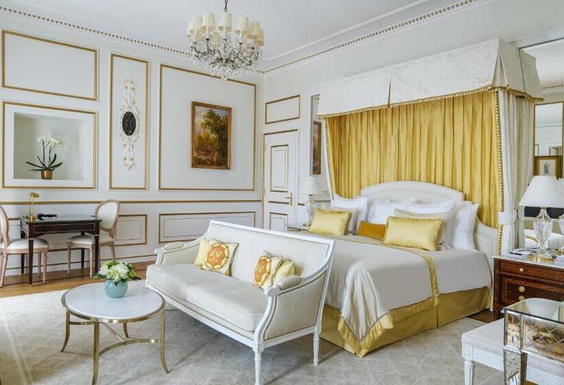 Люкс, Beaurivage Palace