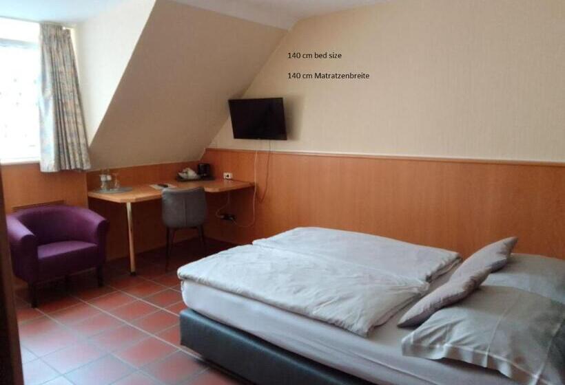 Номер Basic, Burg Wassenberg