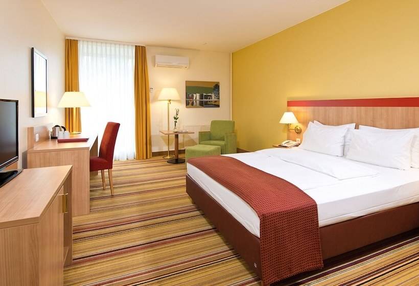 Номер Комфорт, Leonardo Hotel Wolfsburg City Center