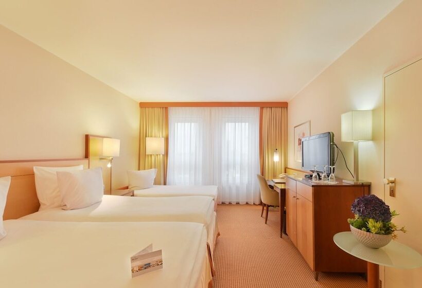 Семейный Номер, Achat Hotel Karlsruhe City