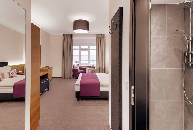 コンフォートルーム, Alpen Hotel München