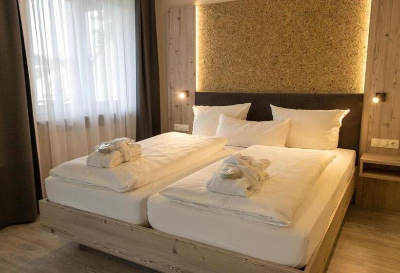Полулюкс Повышенной Комфортности, Dirsch Wellness & Spa Resort