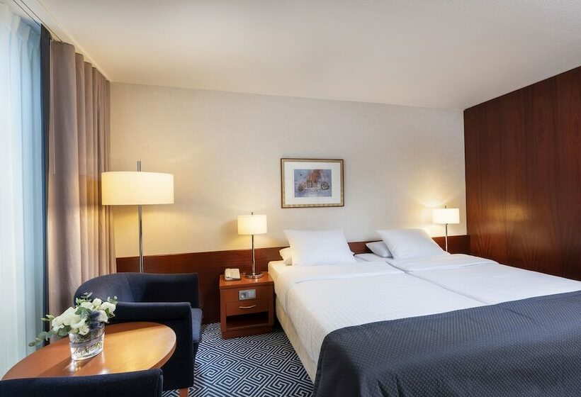 Классический Номер, Maritim Hotel Würzburg