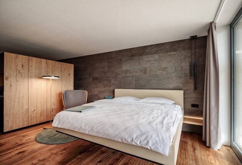 Номер Deluxe, Romantik Hotel Hirschen