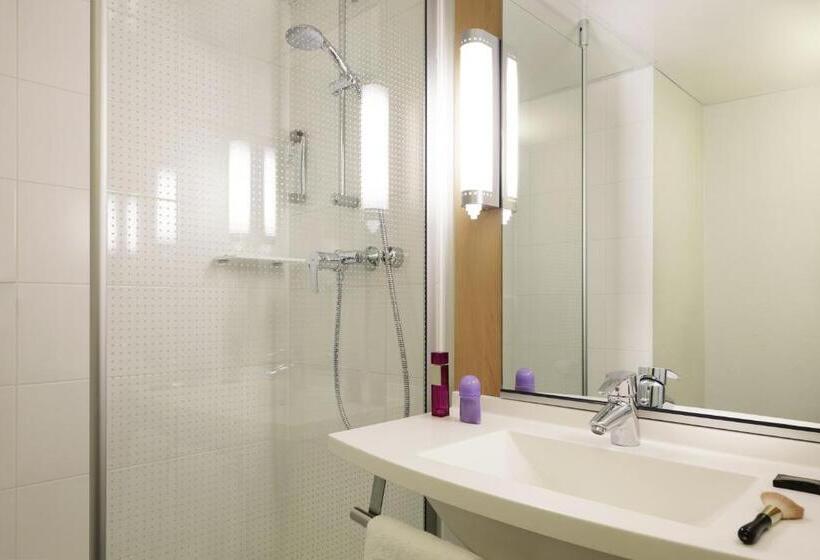Трехместный Номер Superior, Ibis Marseille Centre Gare Saint Charles