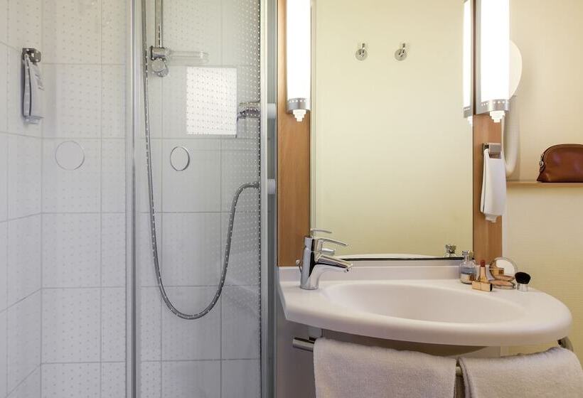 Номер Стандарт, Ibis Marseille Centre Gare Saint Charles