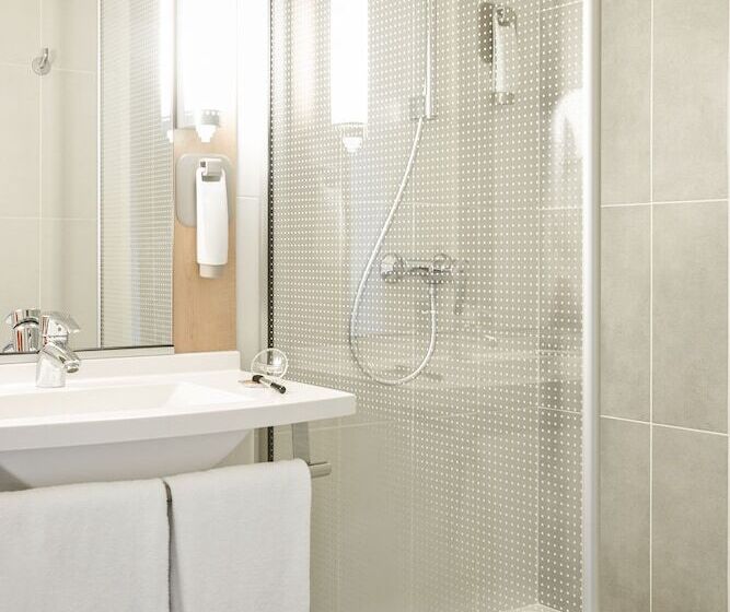 Номер Стандарт, Ibis Marseille Centre Gare Saint Charles