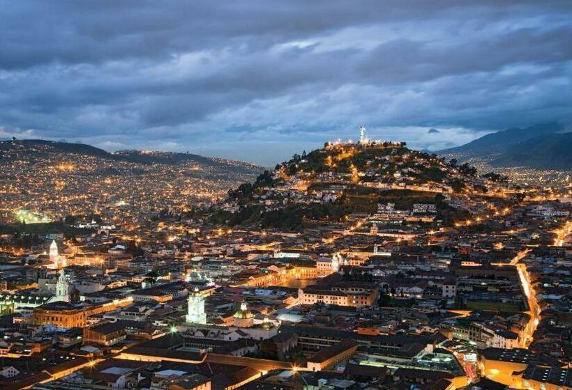 스탠다드 룸 킹사이즈 침대, Mercure Alameda Quito