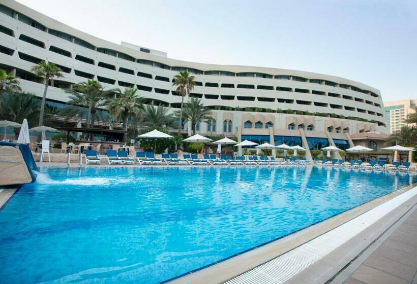 Номер Deluxe Вид на Город, Occidental Sharjah Grand