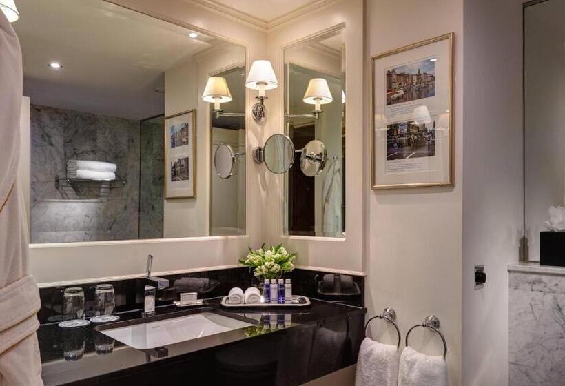 带2个双人床的标准工作室, The Shelbourne, Autograph Collection