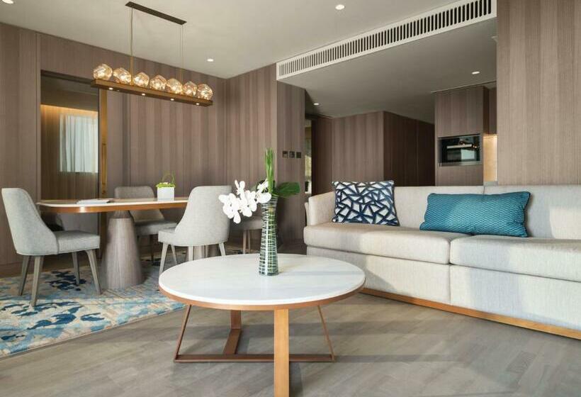 Люкс 3 Спальни, Jumeirah Beach Hotel Dubai