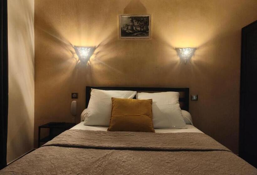 Номер Стандарт, Auberge Saint Jacques