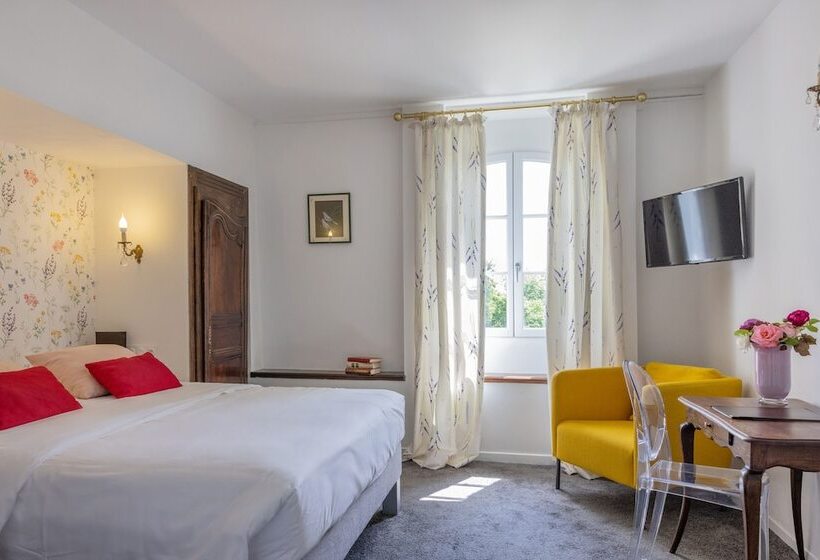 Номер Стандарт, Logis Hôtel Restaurant Château Bellevue