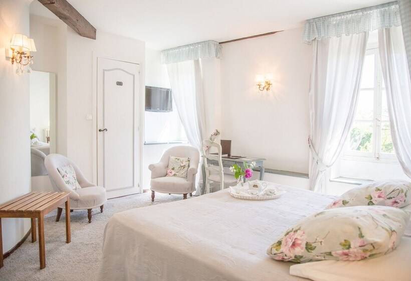 Номер Стандарт, Logis Hôtel Restaurant Château Bellevue
