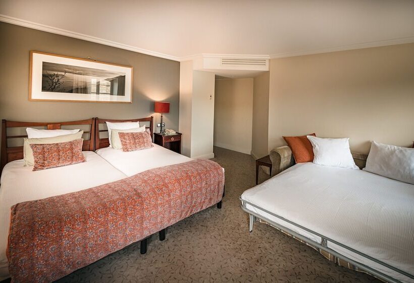 Семейный Номер, Hôtel France Et Chateaubriand