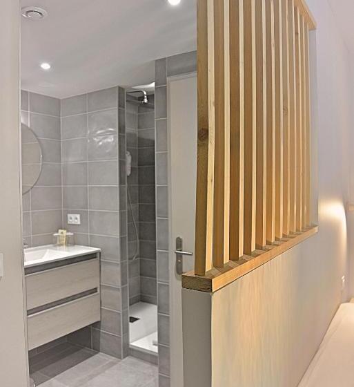 Номер Superior с Видом, Hôtel Beauregard, The Originals Relais