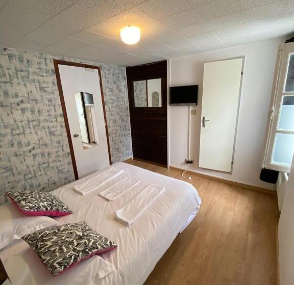 Номер Стандарт Трехместный, Hôtel De Nantes
