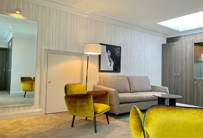 Suíte Prestige, Le Canberra