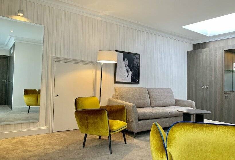 Suíte Prestige, Le Canberra