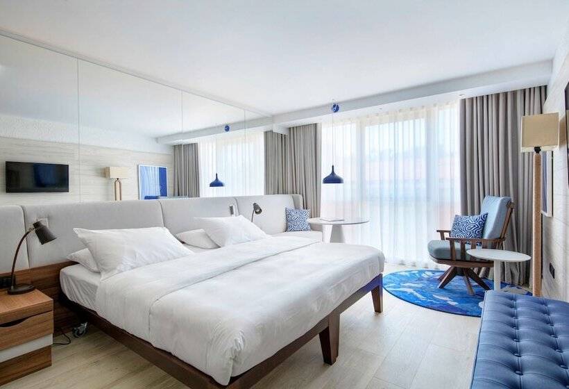 수피리어 룸, Radisson Blu Hotel Nice