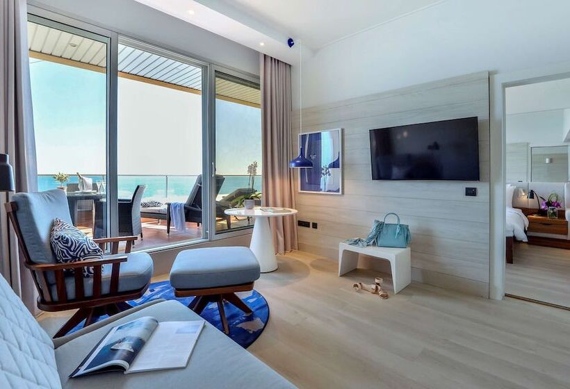 바다 전망 스위트, Radisson Blu Hotel Nice