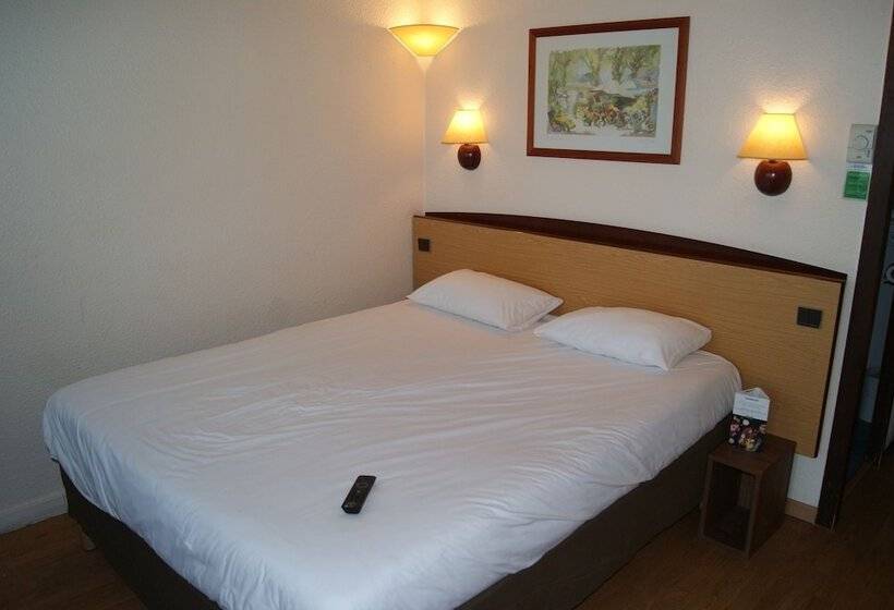 스탠다드 룸 더블 침대, Campanile Brive La Gaillarde Ouest