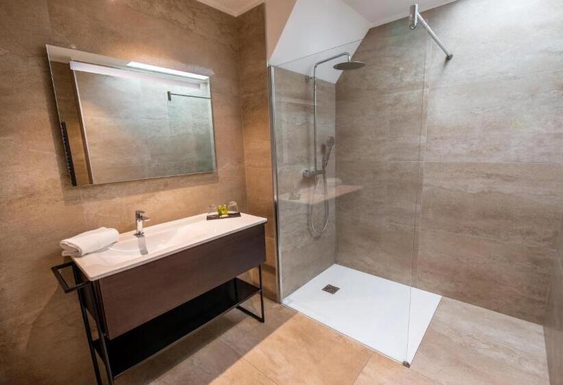 Номер Стандарт Трехместный, Hôtel Haras De La Potardière