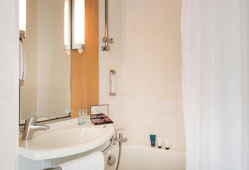标准三人间, B&b Hotel Niort Sud Venise Verte