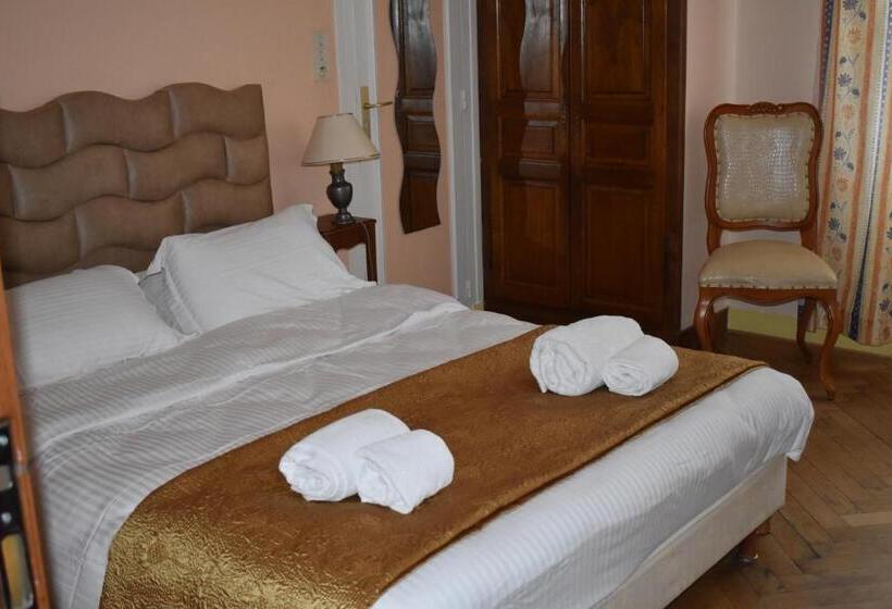 Номер Стандарт, Hôtel Le Sauvage