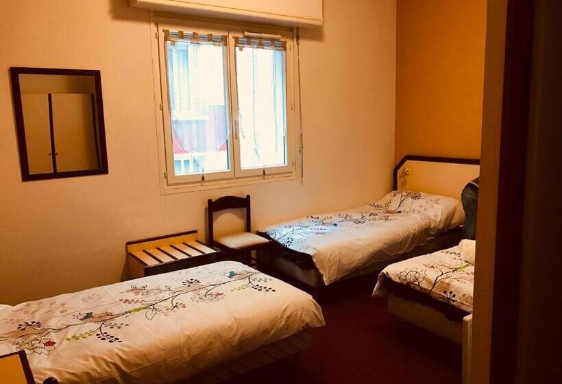 スタンダードトリプルルーム, Hôtel Myosotis