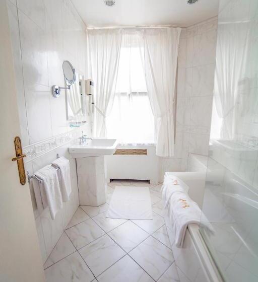 Номер Deluxe, Meurice