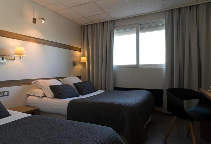 Трехместный Номер Премиум, The Originals Boutique, Hôtel Neptune, Montpellier Sud