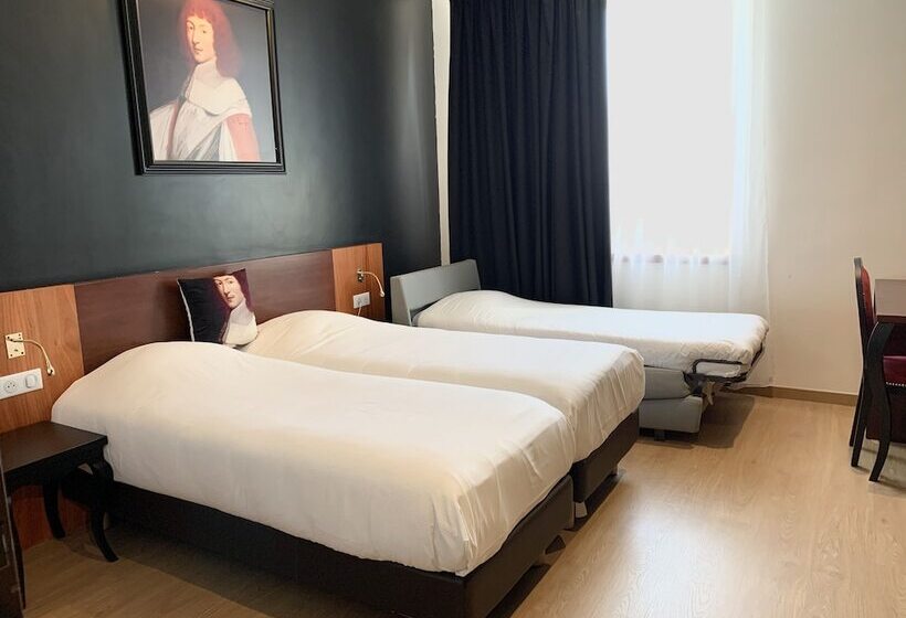 Quarto Triplo Superior, Des Lys