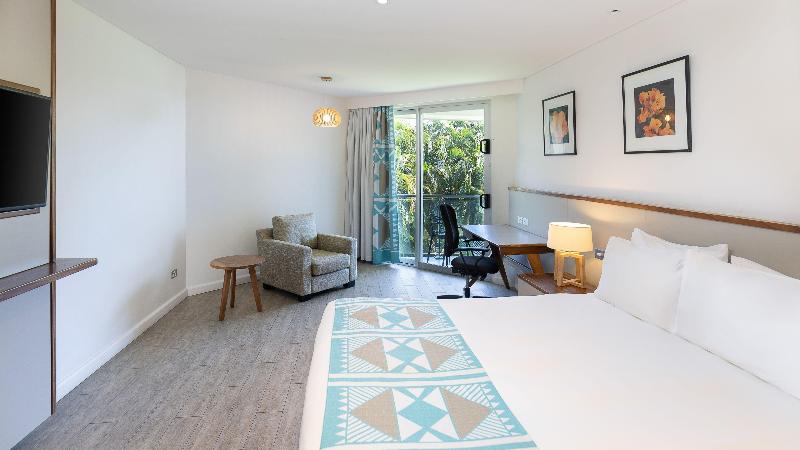 Номер Стандарт Вид на Сад, Holiday Inn Suva, An Ihg