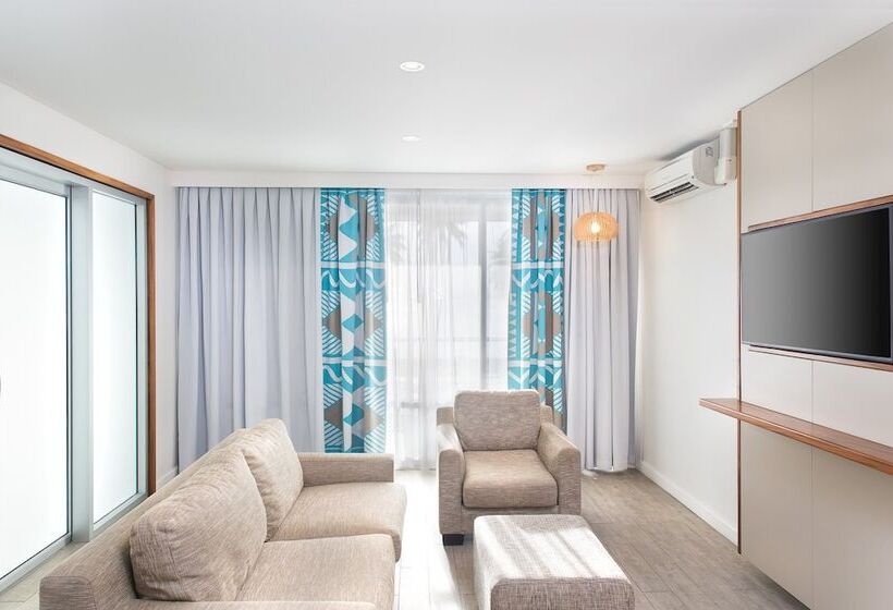 Номер Стандарт 2 Двуспальные Кровати, Holiday Inn Suva, An Ihg