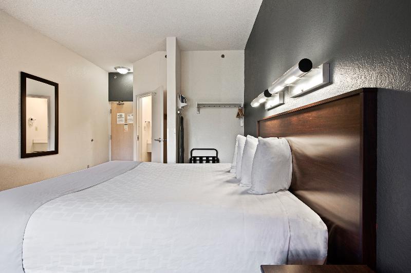 Номер Стандартный с Видом, Holiday Inn Suva, An Ihg