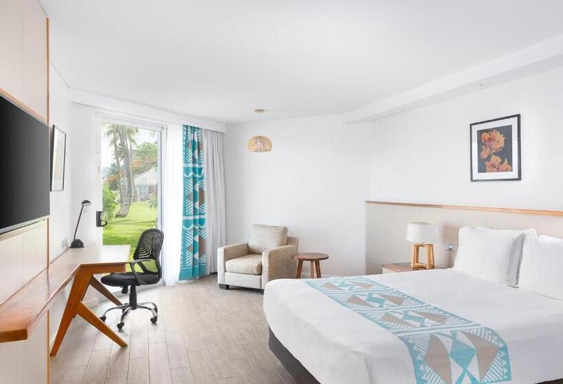 Номер Стандарт Вид на Море, Holiday Inn Suva, An Ihg