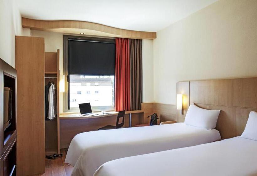 Номер Стандарт Трехместный, Ibis Strasbourg Centre Petite France