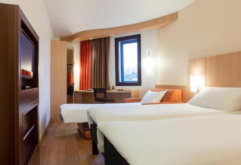 Номер Стандарт Трехместный, Ibis Strasbourg Centre Petite France
