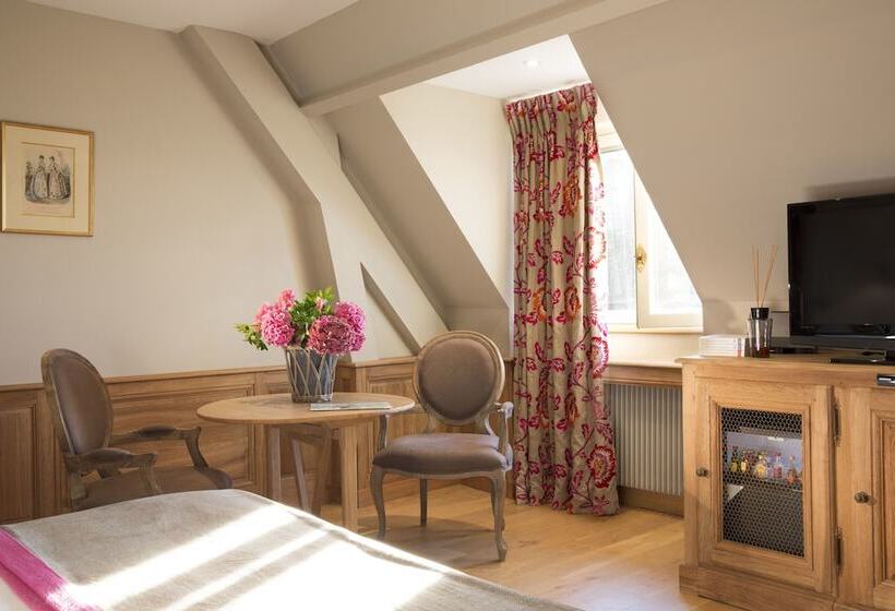 Номер Стандарт, La Ferme Saint Simeon Spa  Relais & Chateaux