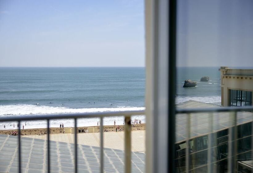 Номер Стандарт Вид на Море, Le Windsor Biarritz