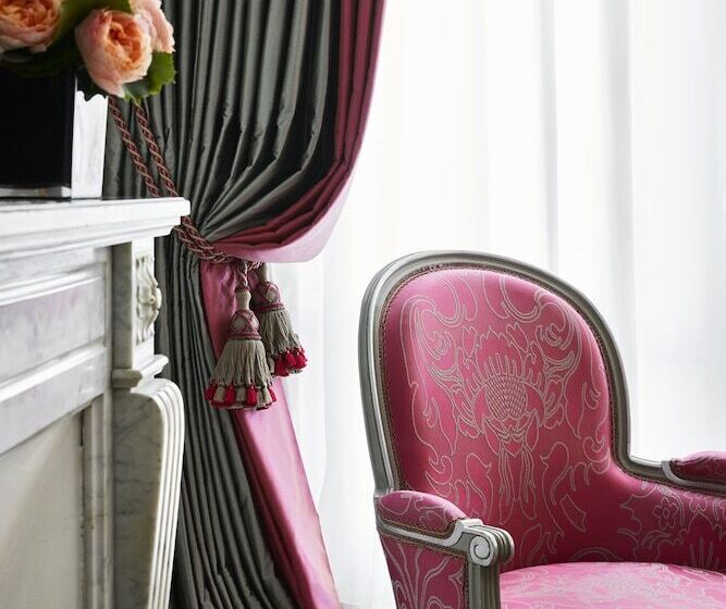 اتاق لوکس, Plaza Athenee  Dorchester Collection