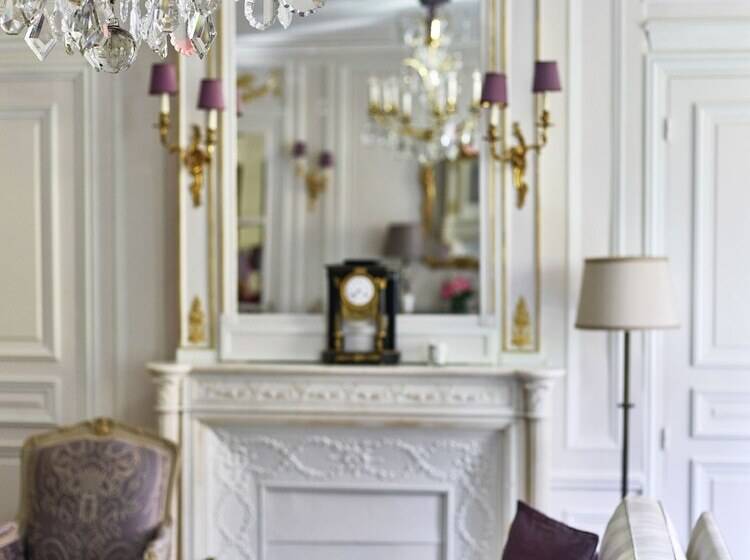 سوییت پرستیژ, Plaza Athenee  Dorchester Collection