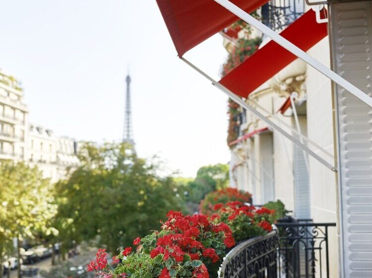 سوییت پرستیژ, Plaza Athenee  Dorchester Collection