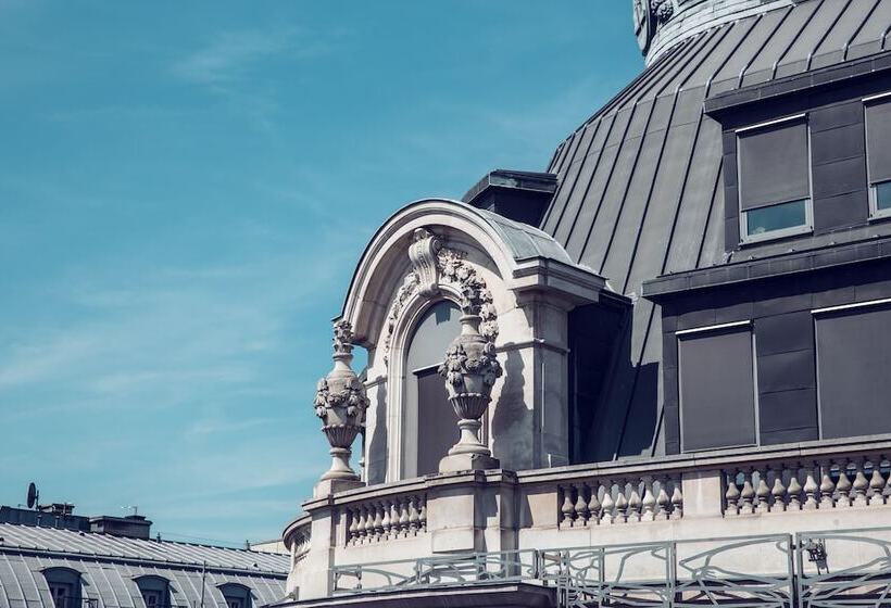 コンフォートルーム, Timhotel Le Louvre