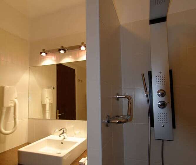 프리미엄 룸 가든 전망, Villa Borghese, The Originals Relais