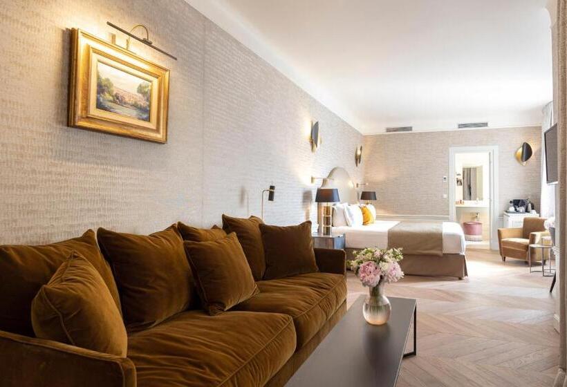 سوییت لوکس, Residence Foch